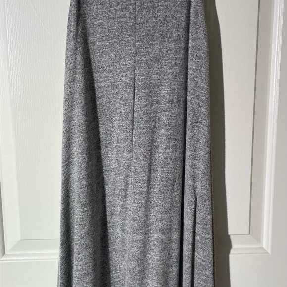 Aritzia - Wilfred Free Relaxed Sleeveless Midi Dress (M) - Picture 2 of 5